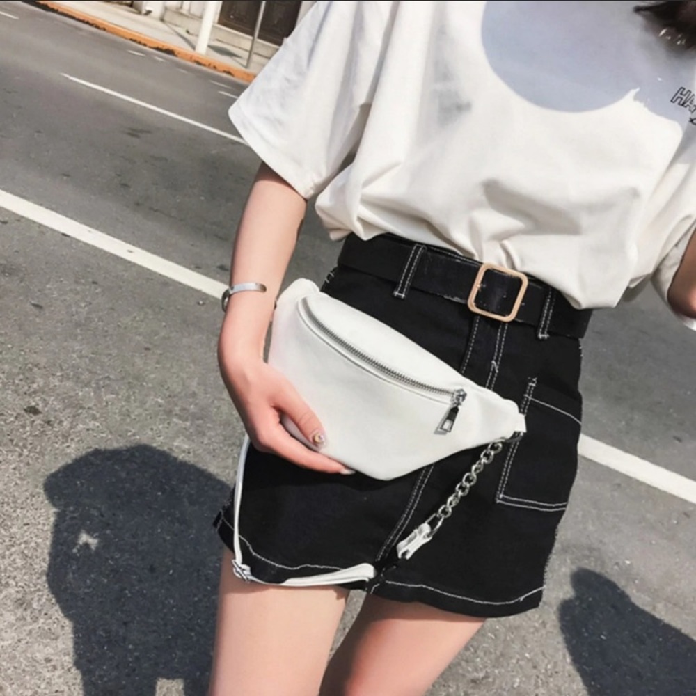 White fanny pack